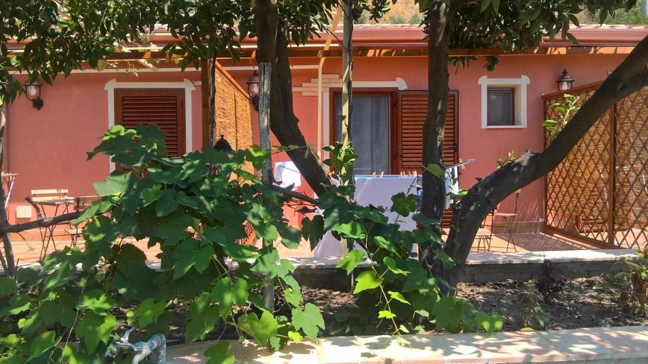 B&B Nonnotano โนเชราเตริเนเซ ภายนอก รูปภาพ